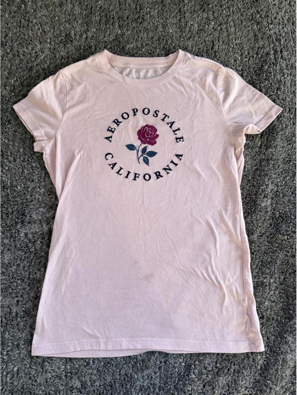 Aeropostale Classic Crew California Rose Graphic T-Shirt Medium
